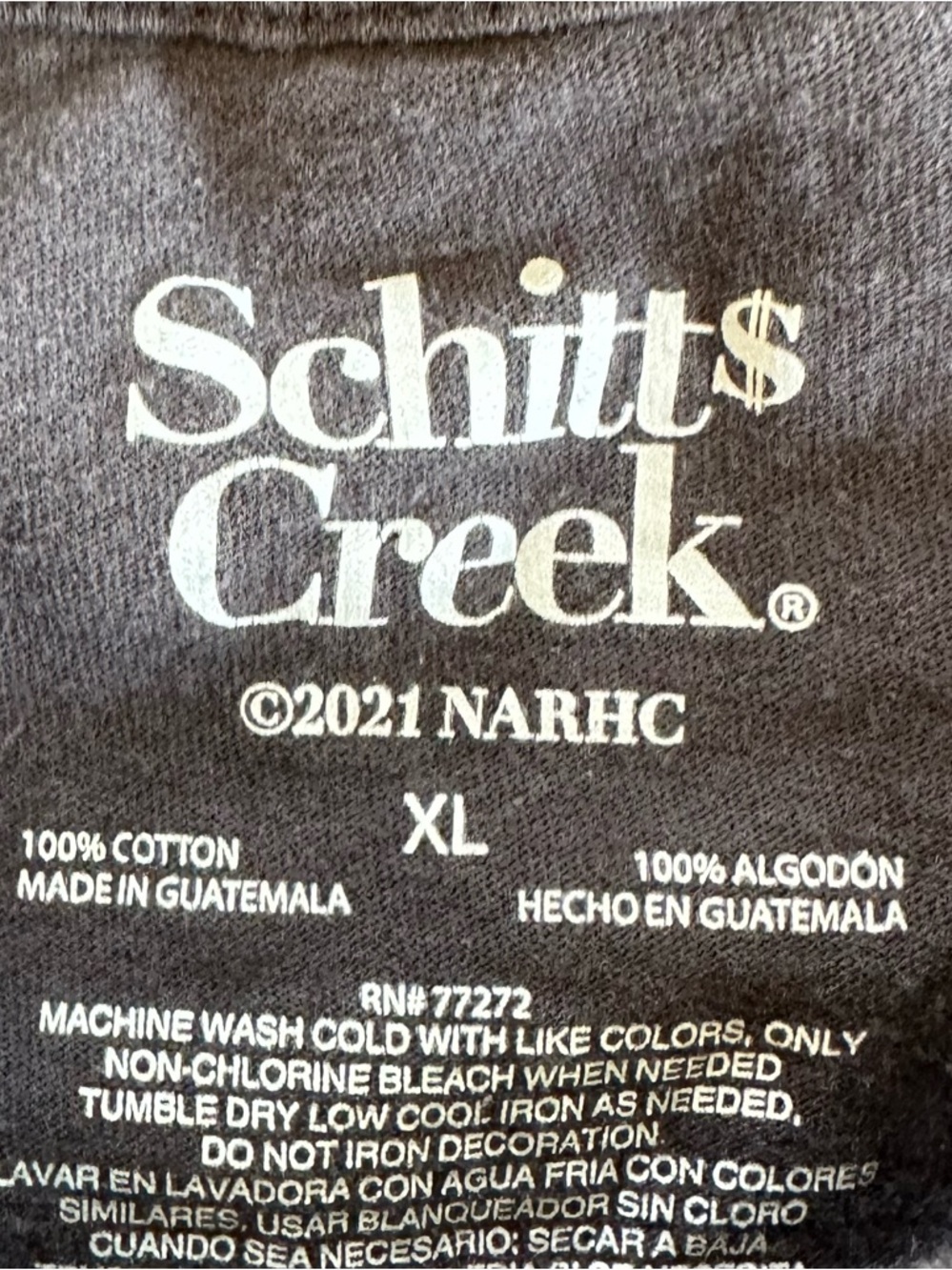 Schitt’s Creek Rose Apothecary Tee XL Graphic Shirt  Black Unisex - Picture 3 of 3